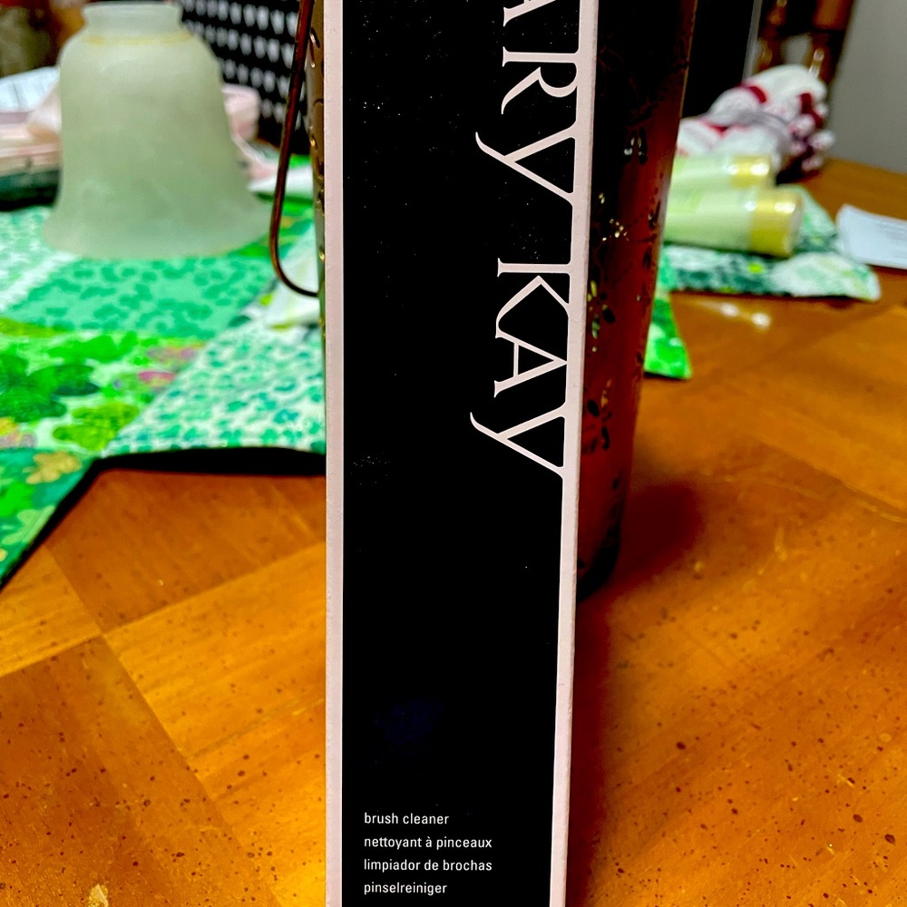 Mary Kay Brush Cleaner